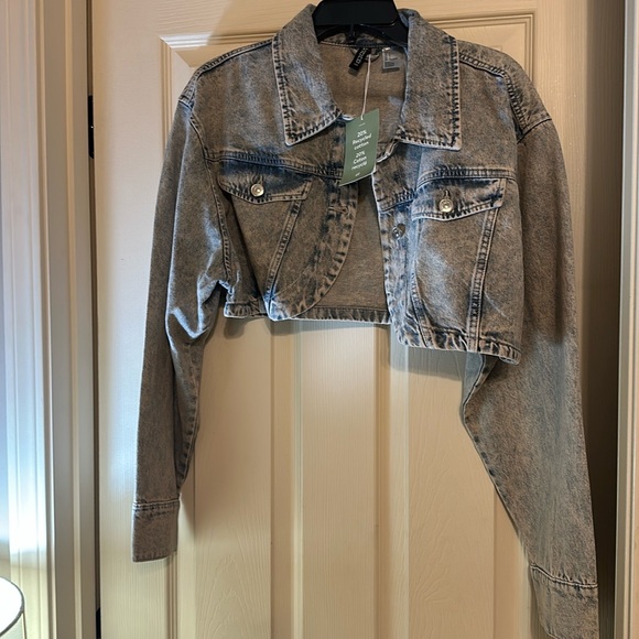 H&M cropped denim jacket - Picture 2 of 6